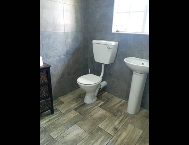 857M² BUSINESS CENTRE FOR SALE IN VANDERBIJLPARK SE 6